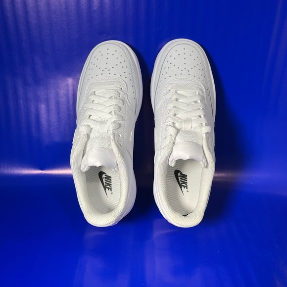 NEW Nike Court Vision Low Triple White Women’s Sneaker Fast Shipping - Picture 8 of 8